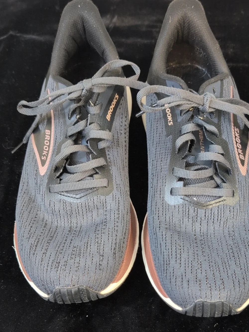 Brooks Women's Running Shoes - Charcoal with Pink Accents
